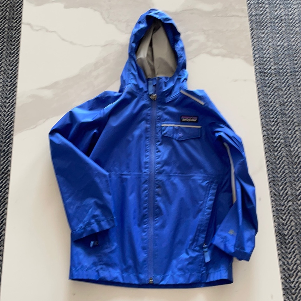 Patagonia 5T rain jacket
